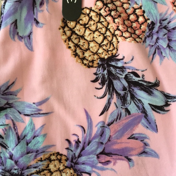 Pink pineapple Leggings - Picture 2 of 2